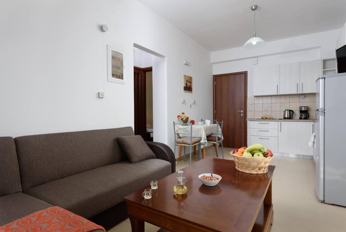 Sofia Apartment, With Sea & Mountain View كالاماكي المظهر الخارجي الصورة