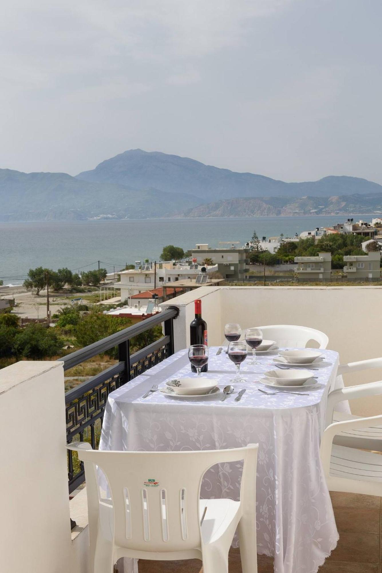 Sofia Apartment, With Sea & Mountain View كالاماكي المظهر الخارجي الصورة