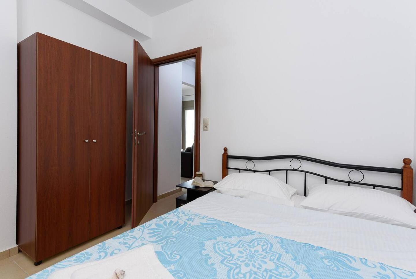 Sofia Apartment, With Sea & Mountain View كالاماكي المظهر الخارجي الصورة